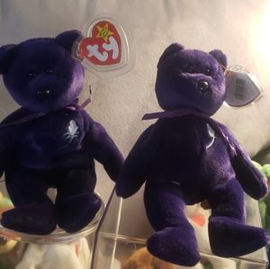 Close to 500 beanies. From very rare to a great qu